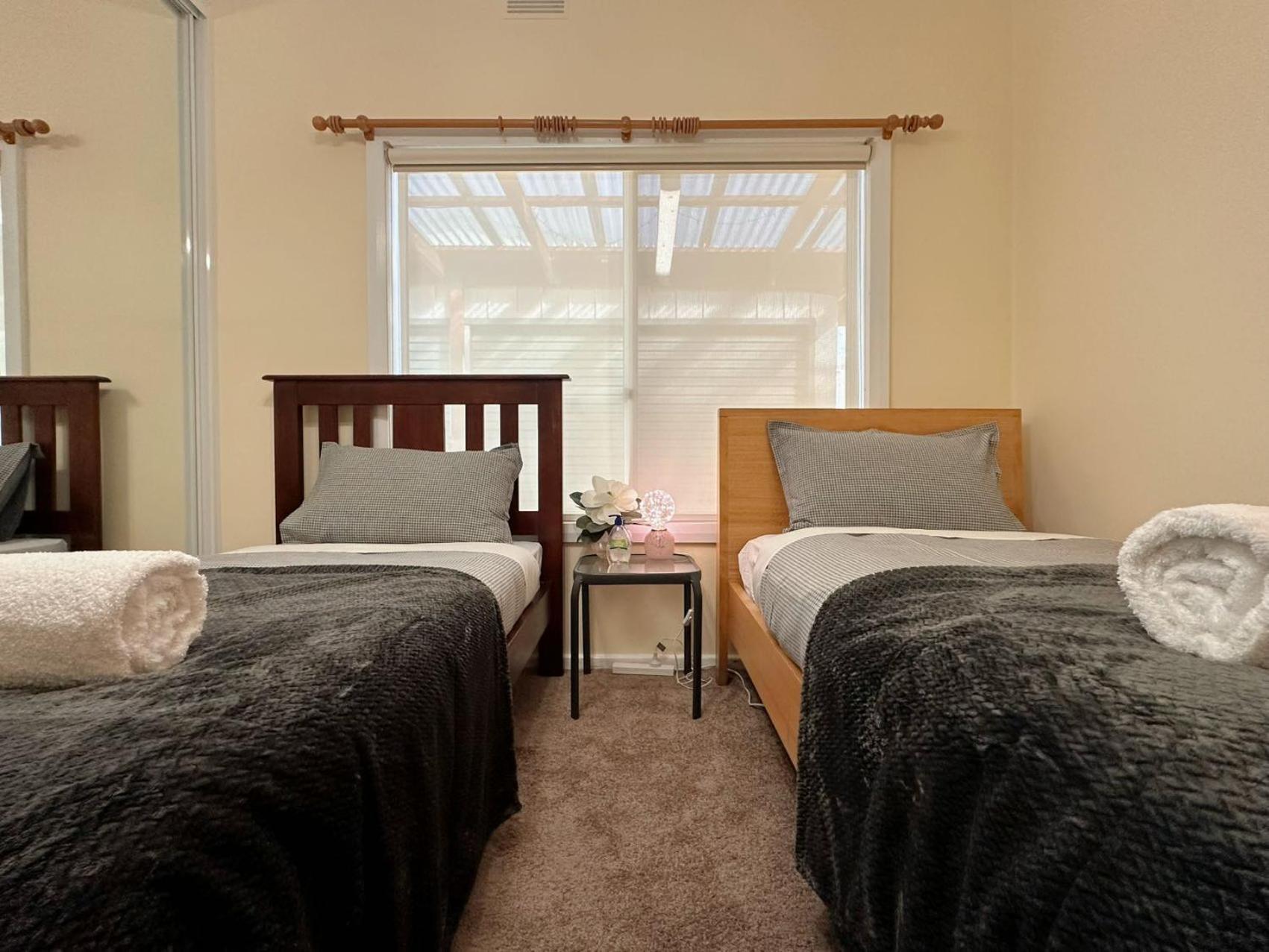 Coleman Comfort Hub - Close To City&Air Port Moonah المظهر الخارجي الصورة